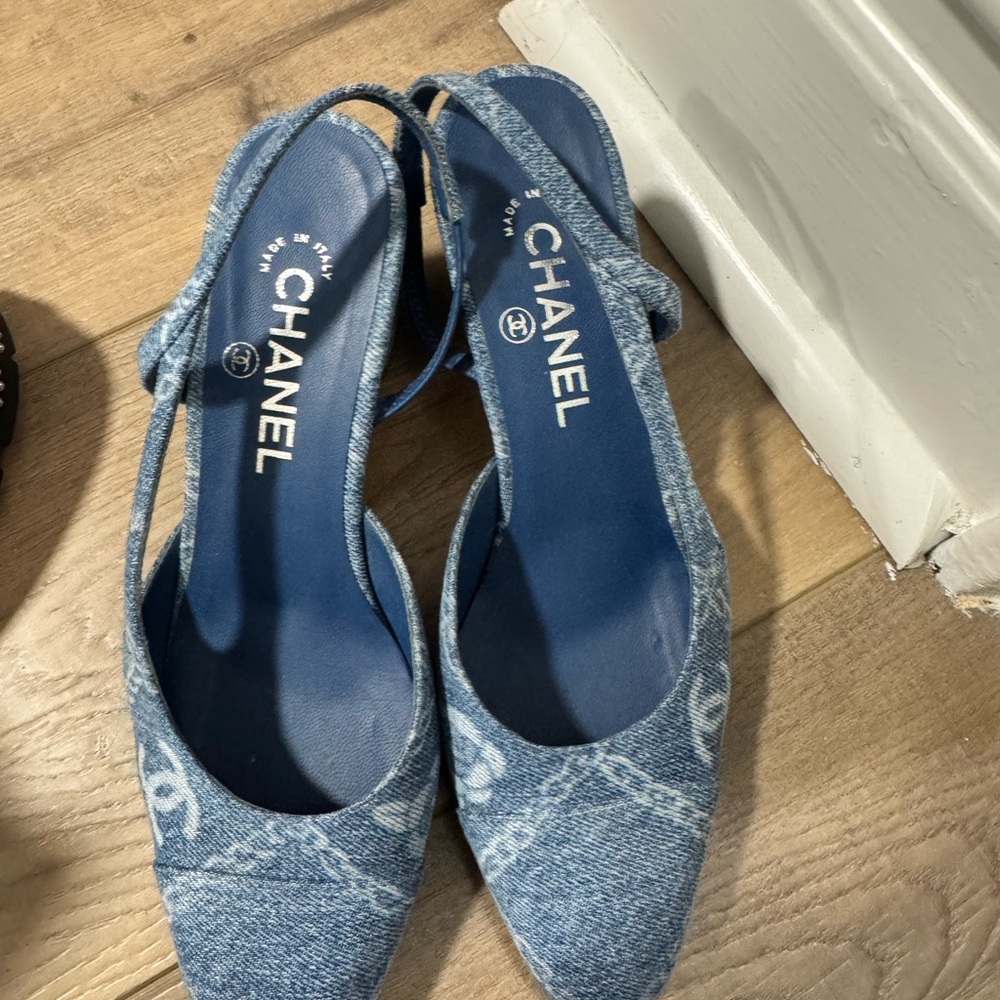 CHANEL Denim Blue Slingback Heels